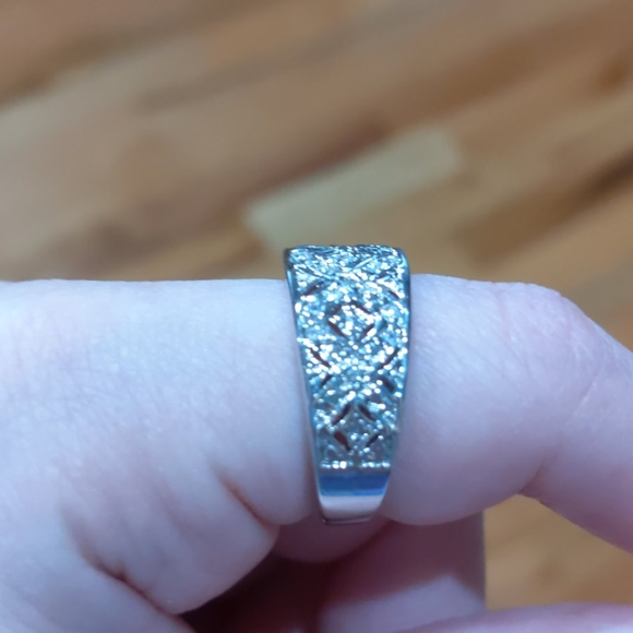 Geometric CZ Band - Picture 3 of 3
